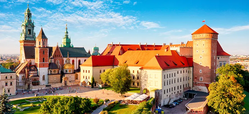 Castillo y Catedral de Wawel al atardecer en Cracovia, Polonia