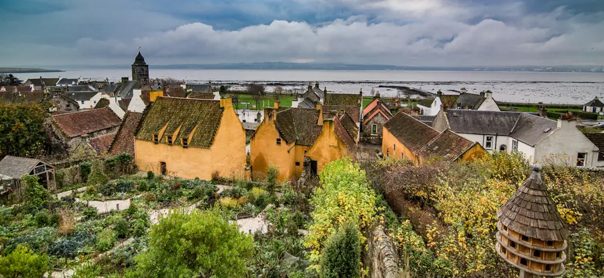 Cranesmuir, la población más cercana al Leoch Castle