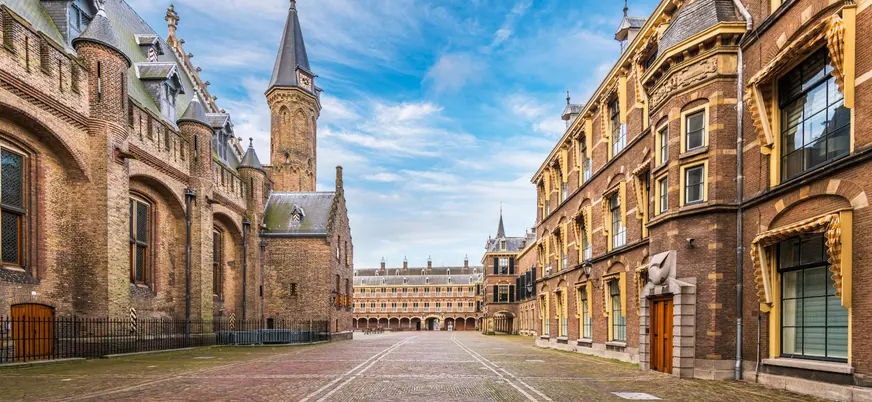 El Binnenhof es un complejo de edificios situado en el centro de la ciudad, te los enseñamos.