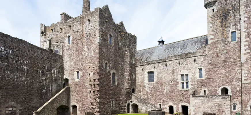 Castillo de Doune, una fortaleza medieval ubicada en Doune
