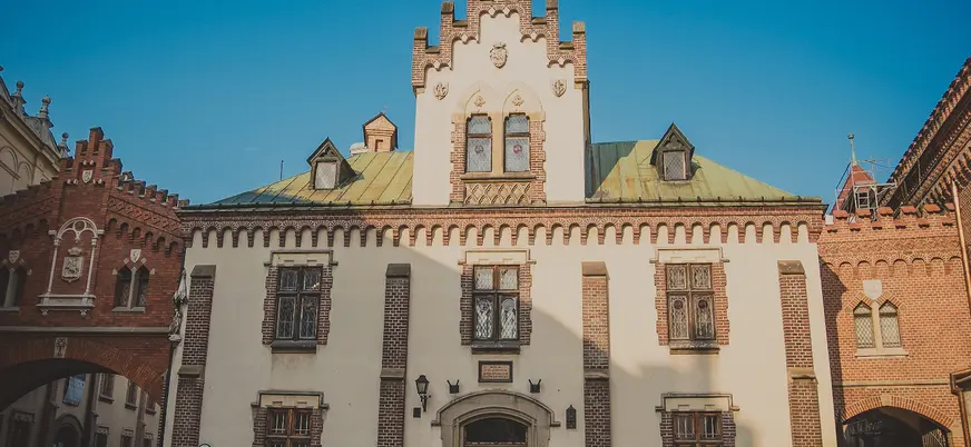 Fachada del Museo de la Ciudad de Cracovia en el barrio de Kazimierz.