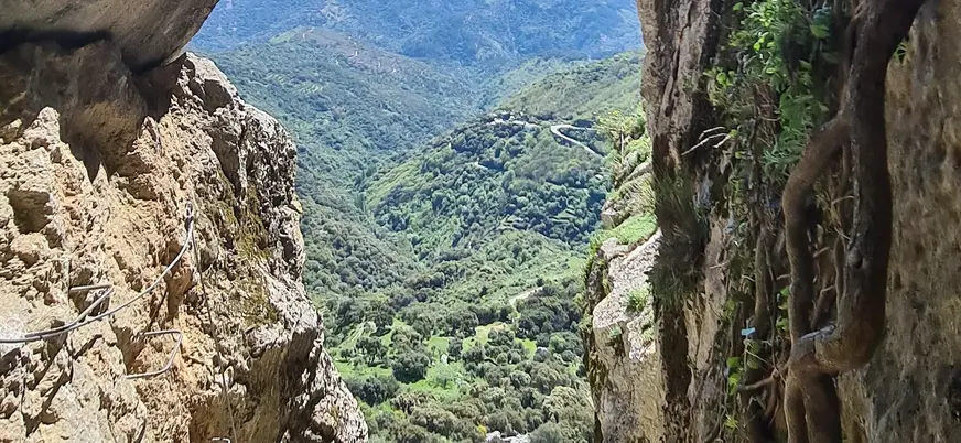 Vía Ferrata en Benalauría