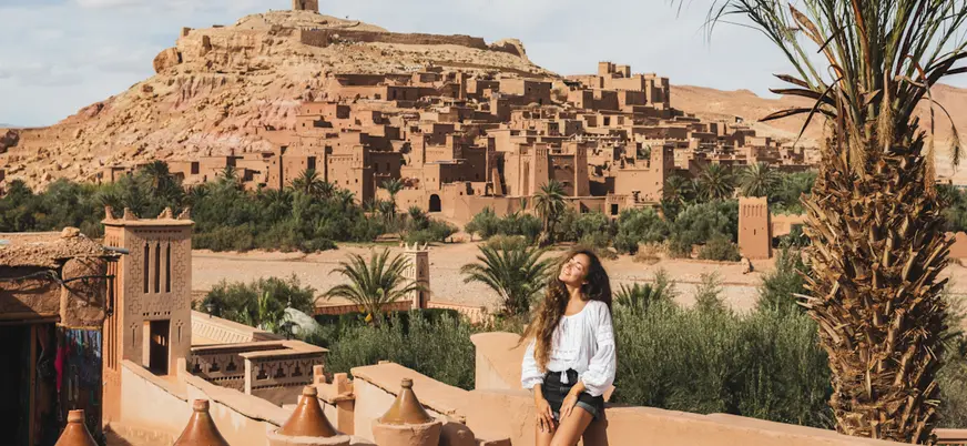 Vista de Ouarzazate, puerta al Sáhara, con la kasbah Ait Ben Haddou