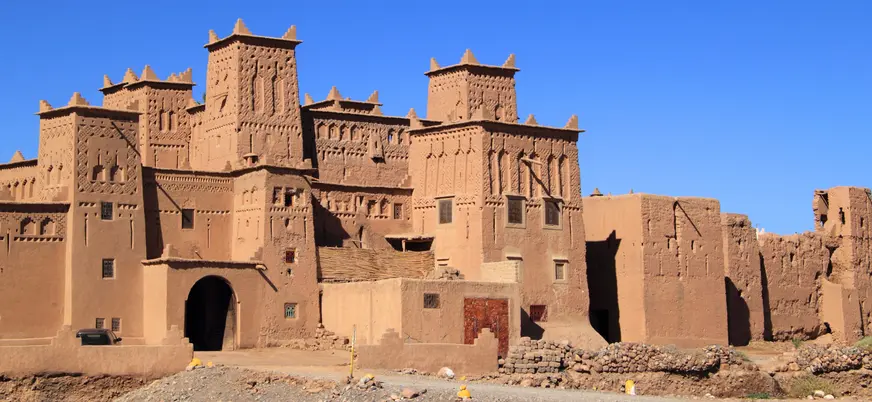 Torres de la kasbah Ait Ben Haddou en Ouarzazate, Marruecos