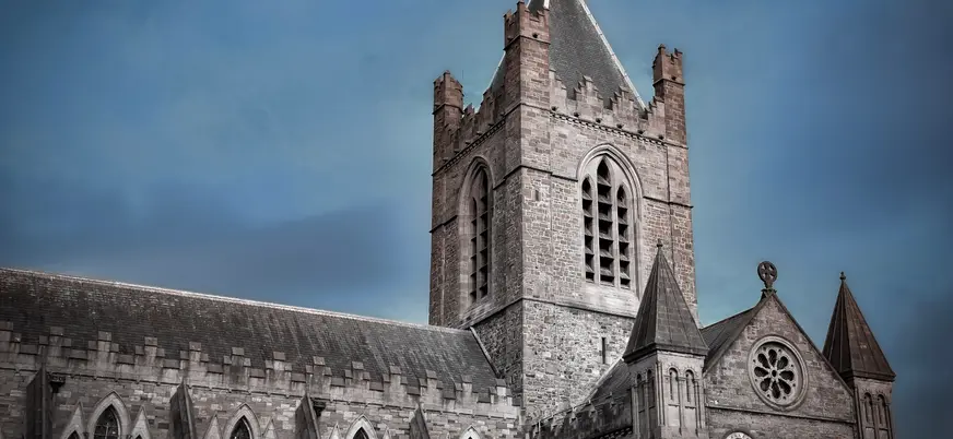 La torre de la Iglesia de San Audoeny es una característica distintiva en el horizonte de Dublín.
