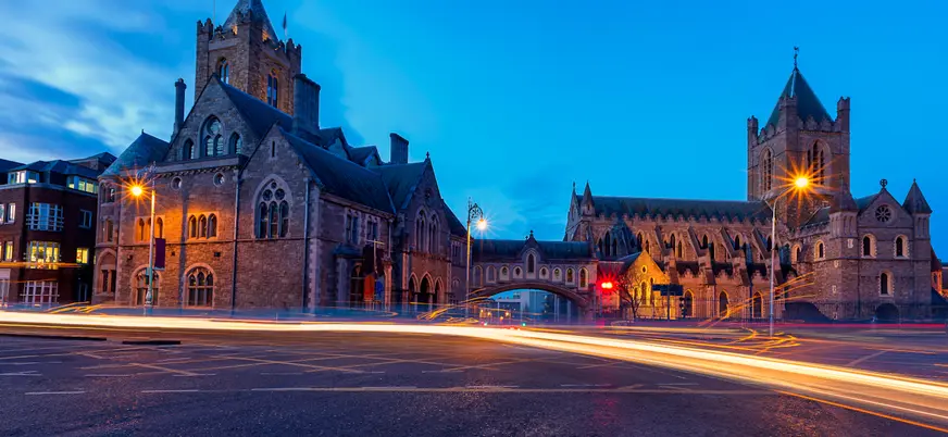 Pasearemos por la Catedral del Cristo o Catedral de la Santísima Trinidad.
