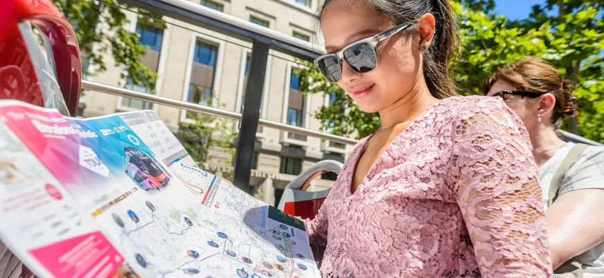 Explora los iconos de Barcelona con las rutas del autobús turístico