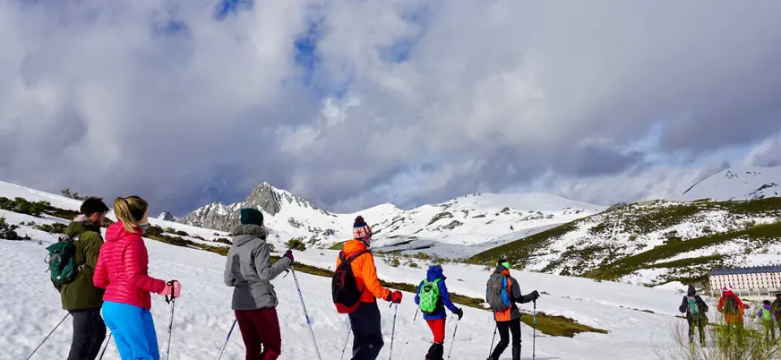 Ruta en raquetas de nieve por Fuentes de Invierno