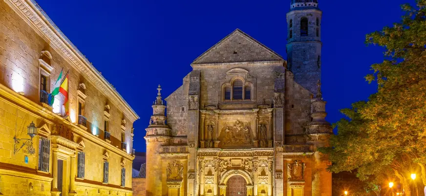 tour a Pie Ubeda nocturno