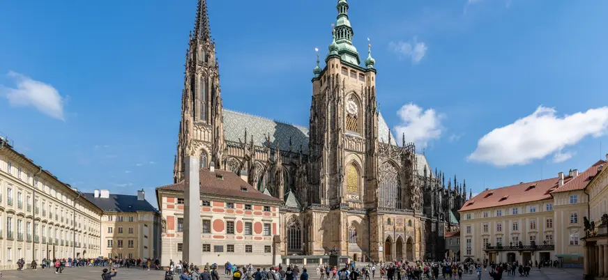 Catedral de San Vito en el Castillo de Praga, uno de sus monumentos clave