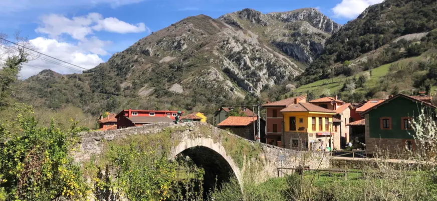 Descenso en bicicleta por la Senda del Oso en Asturias