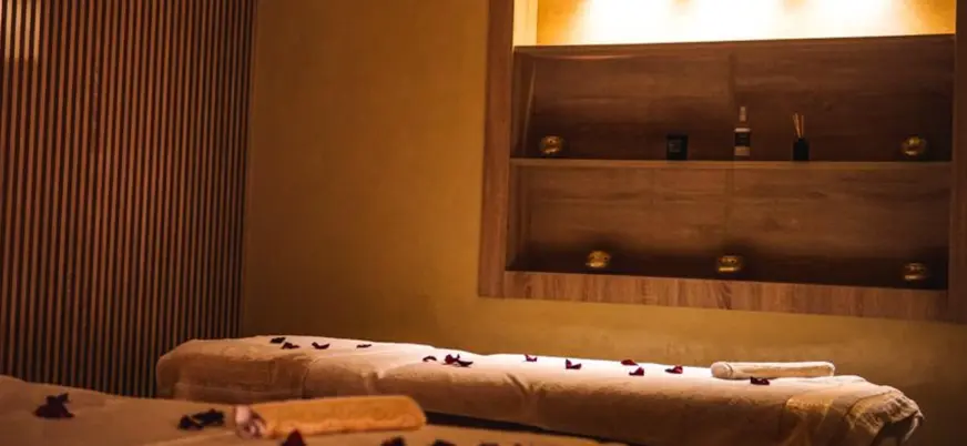 Sala de tratamientos con camillas en hammam Click Spa Marrakech