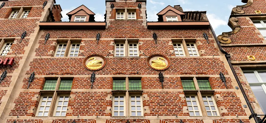 Korenlei y Graslei supone una de las estampas más bellas de esta excursión de un día a Gante desde Bruselas.