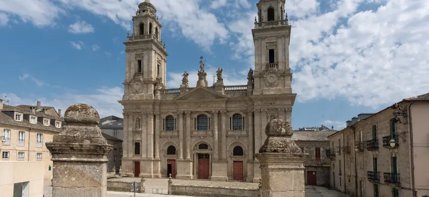 La Catedral de Lugo se ha convertido en uno de los principales atractivos turísticos de este rincón gallego.
