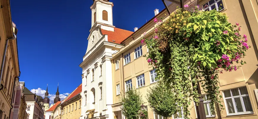 Iglesia de Santa Ana, una de tantos templos religiosos que dejan huella de la importancia religiosa de la ciudad.