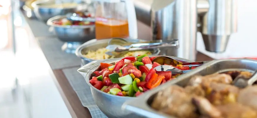 Este paseo incluye comida y bebidas para que puedas disfrutar a bordo.