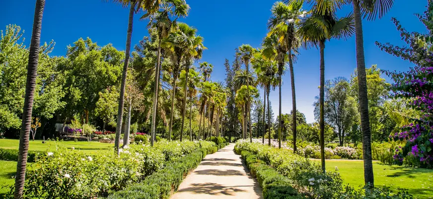 Los jardines son otro de los atractivos turísticos que se fusionan con la belleza del entorno.