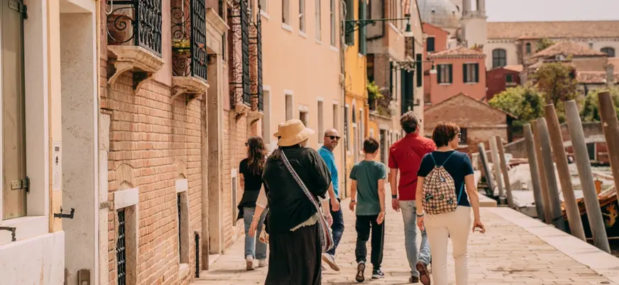 Paseo por la ciudad de Venecia para visitar algunas plazas emblemáticas.