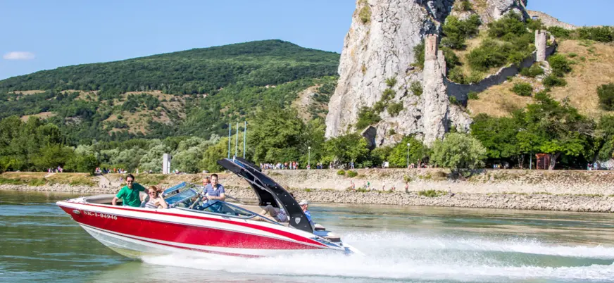 Además de monumentos, en este paseo privado encontrarás bellezas naturales.