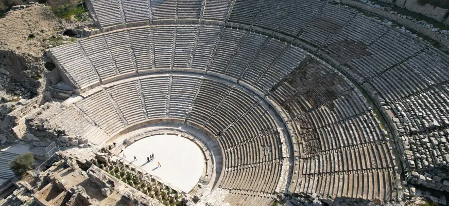 El Gran Teatro será otra de nuestras paradas imprescindibles durante la visita guiada.