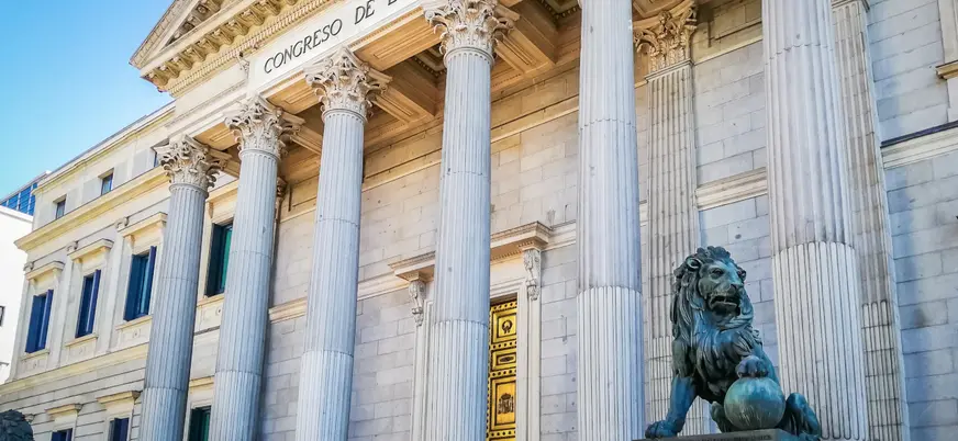 Frente al Congreso de los Diputados relevaremos crónicas ocultas que no aparecen en los libros de texto.