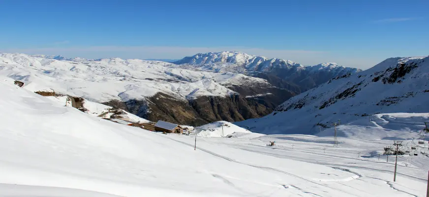 Paisaje del Valle Nevado que veremos en esta excursión desde Santiago de Chile.