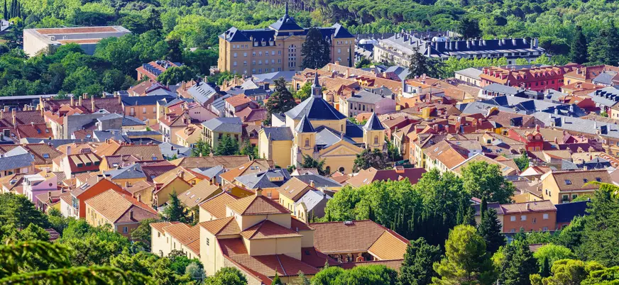 Vista área de la ciudad de San Lorenzo del Escorial, ubicada en la Comunidad de Madrid.