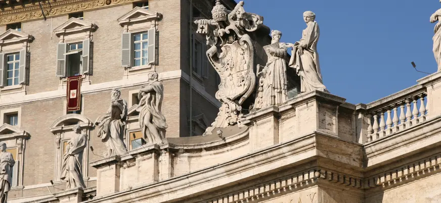 Esculturas de la Plaza de San Pedro, una de las más visitadas año tras año.