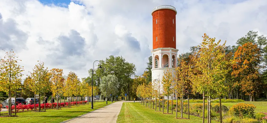 La Torre del Agua fue clave para convertir esta ciudad en balneario.
