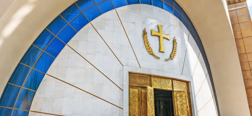 Iglesia Ortodoxa de Tirana, una construcción única que te cautivará.