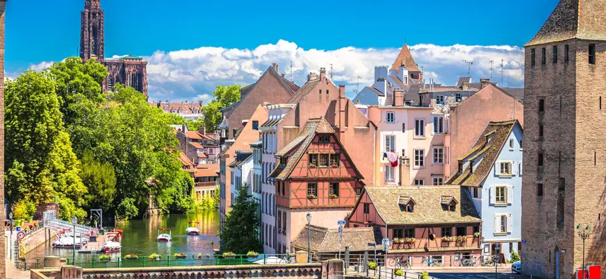 Paisaje de la bella localidad de Estrasburgo, en Francia.