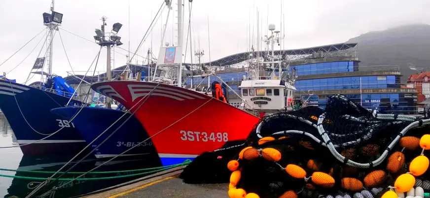 Las redes de pesca de Santoña se han convertido en un símbolo de identidad de esta municipio.