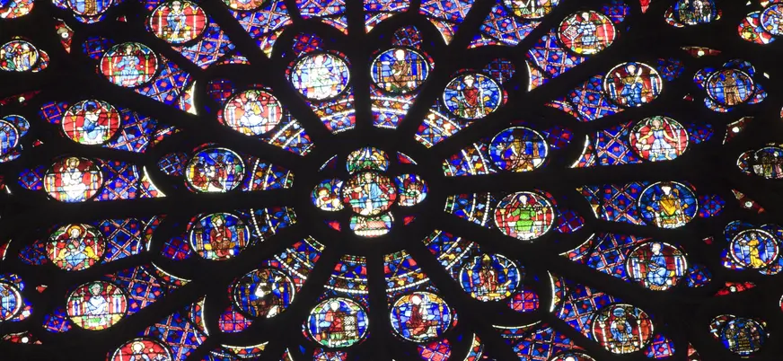 Increíble rosetón que llama la atención a locales y turistas de este lugar santo.