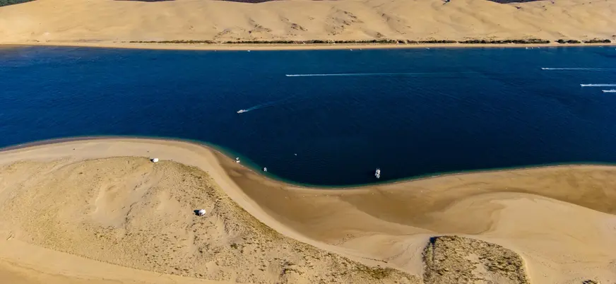 Vistas de la Duna de Pilat y su arena dorada.