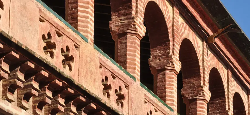 Detalle de los arcos del Monasterio de San Isidoro del Campo, que destacan por su elegante diseño .
