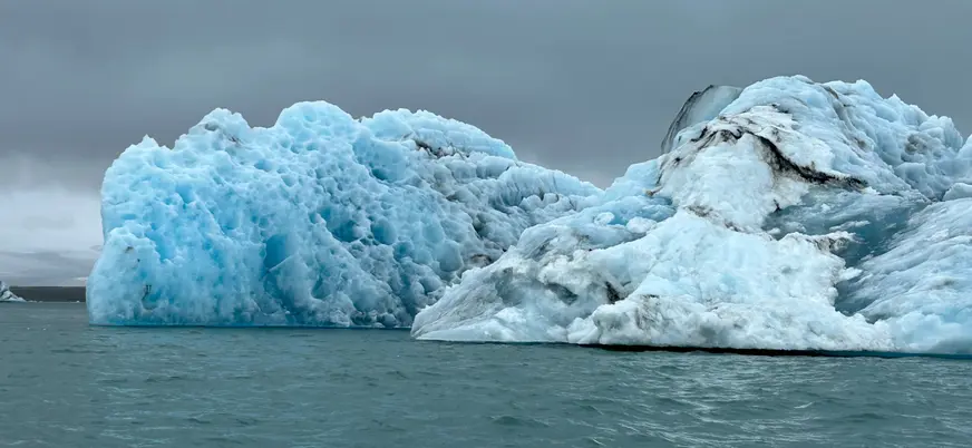 Sky Lagoon y sus icebergs en Islandia