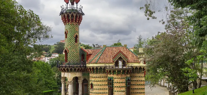 El icónico Capricho de Gaudí ubicado en Comillas