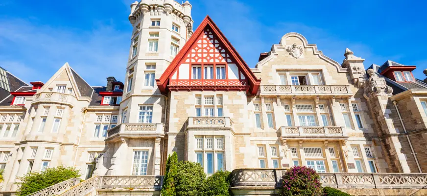 Fachada principal del Palacio de la Magdalena, Santander