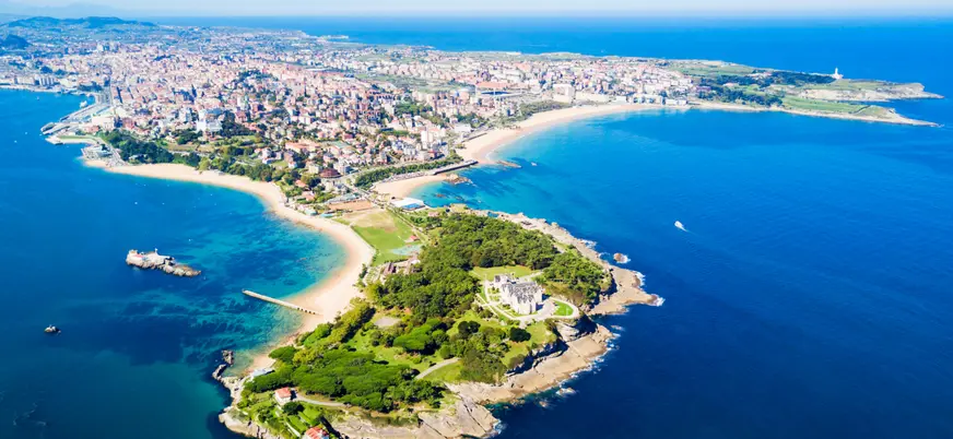 Viste aérea de la Península de la Magdalena en Santander