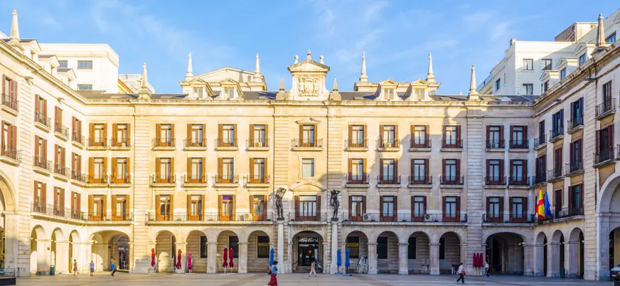 Plaza Porticada en Santander, Cantabria