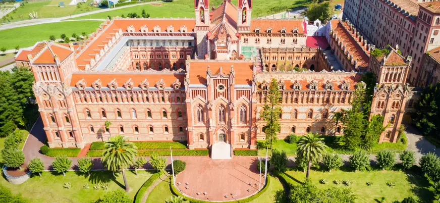 Vista aérea de la Universidad Pontifica de Comillas, Cantabria