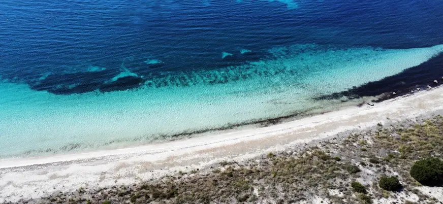 Aguas cristalinas en la Isla de S´Espalmador, Formentera