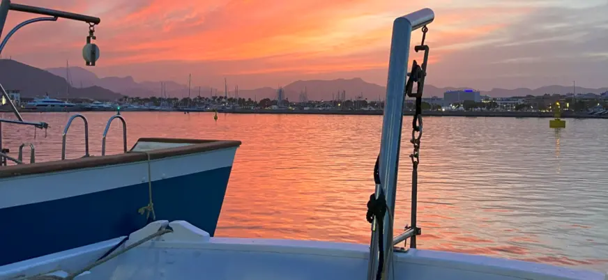 Bonito atardecer en la zona mallorquina de Alcudia