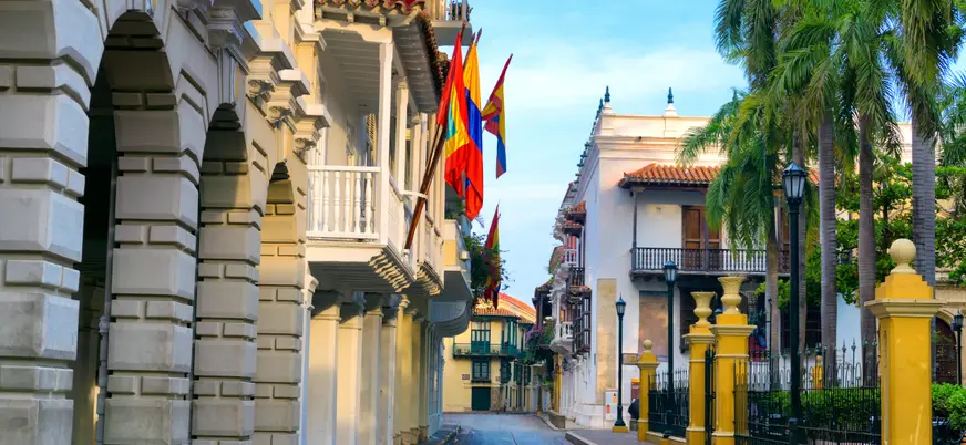 Calle del centro histórico de Cartagena de Indias, Colombia