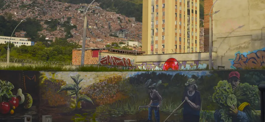 Grafiti del barrio de Miraflores en Medellin.