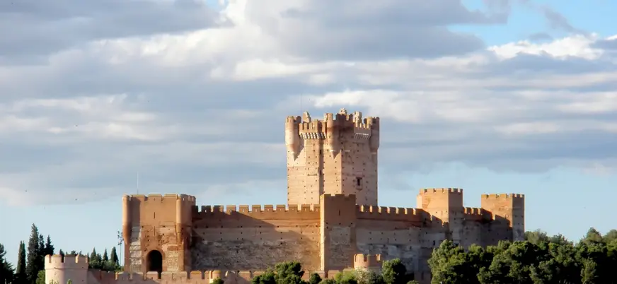 Vista panorámica del Castillo de la Mota en Medina del Campo, Valladolid