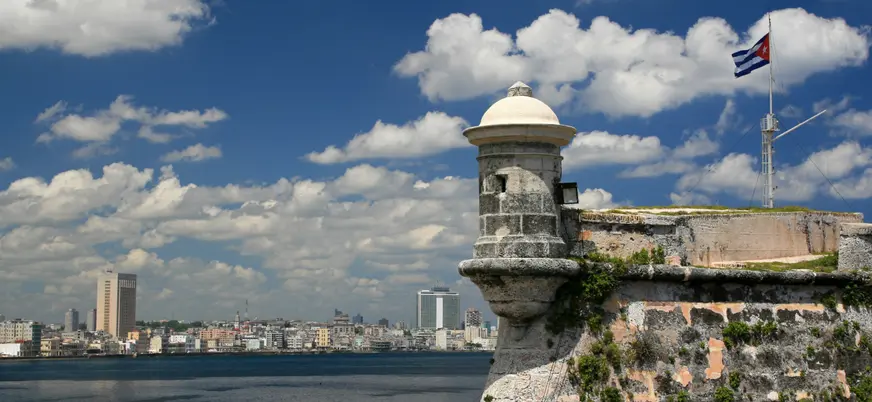 Vista de toda La Habana desde la fortaleza de San Carlos, Cuba