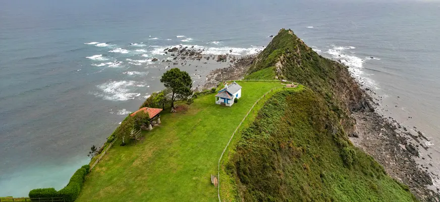 Excursión a Luarca, Cudillero y Avilés desde Gijón