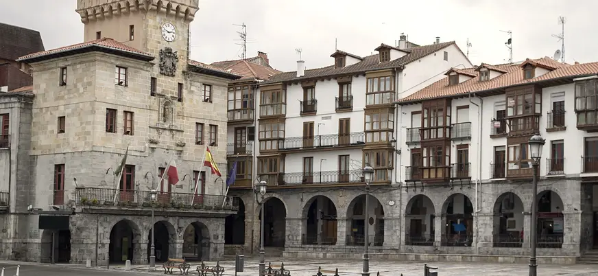 Fachada del Ayuntamiento de Castro Urdiales