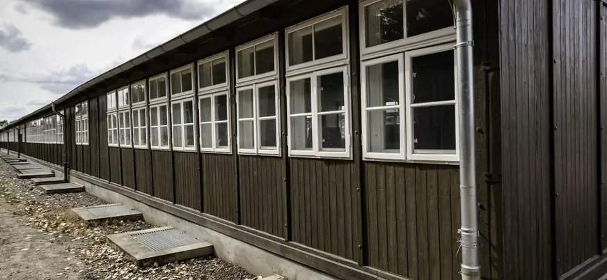 Barracón de madera conservado en el antiguo campo de concentración de Sachsenhausen